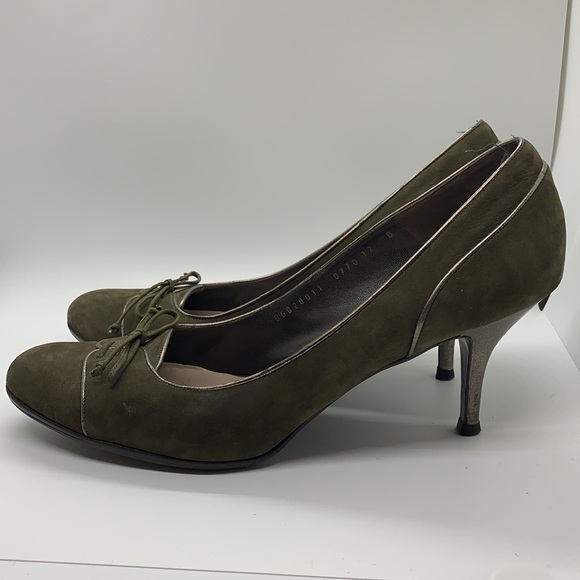 Salvatore Ferragamo Suede Olive Green Heels Size 12B - Picture 2 of 6